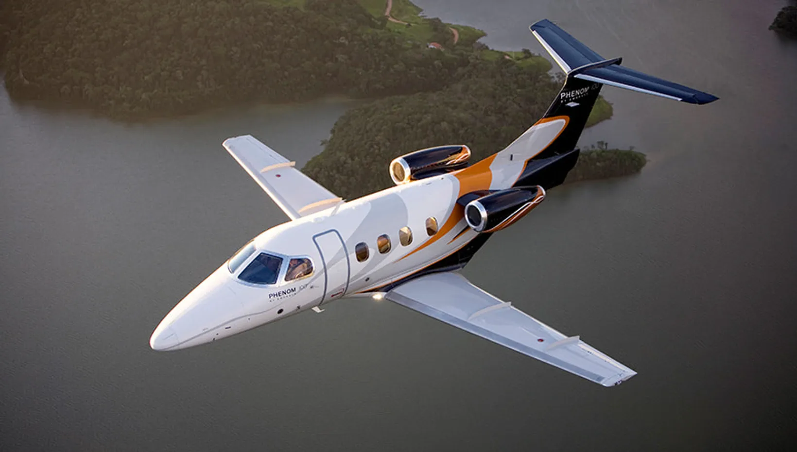 Phenom 100